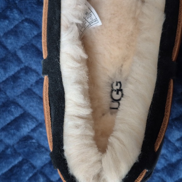 UGG Dakota Black Suede Slippers Size 9, NWT! - Picture 14 of 17